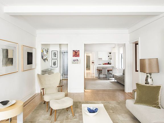 3rd image of 119 E 84th St APT 2A