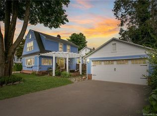 154 Euclid Ave, Fairfield, CT 06825