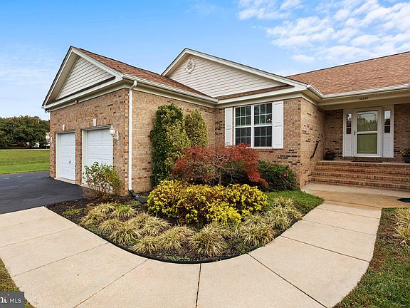 3rd image of 38843 Hidden Pond Ct