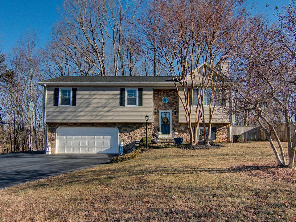 1st image of 1404 Gravel Hill Rd