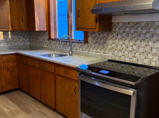 210 Wayne St #1, Manchester, NH 03102