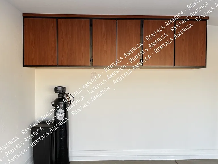 5938 N 90th Dr — Photo 30