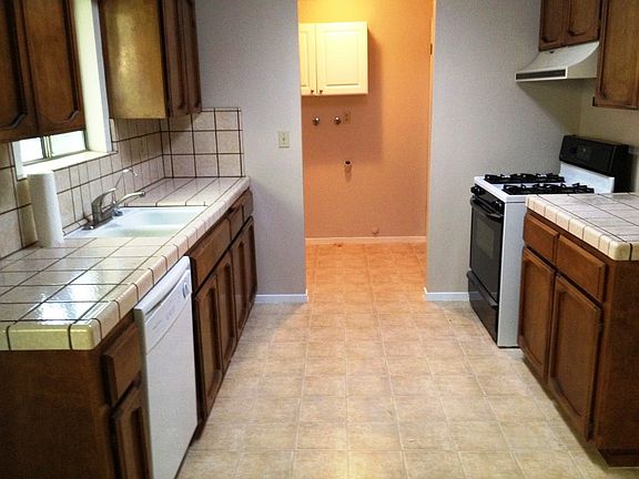 3rd image of 41221 Pamela Pl