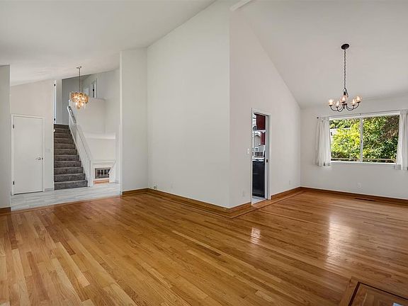 3rd image of 4531 Hampshire Pl