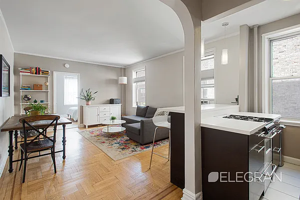Rented by (Legacy) Elegran | media 3