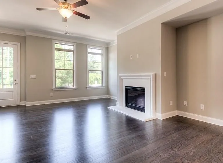 2286 McLean Chase SE — Photo 3