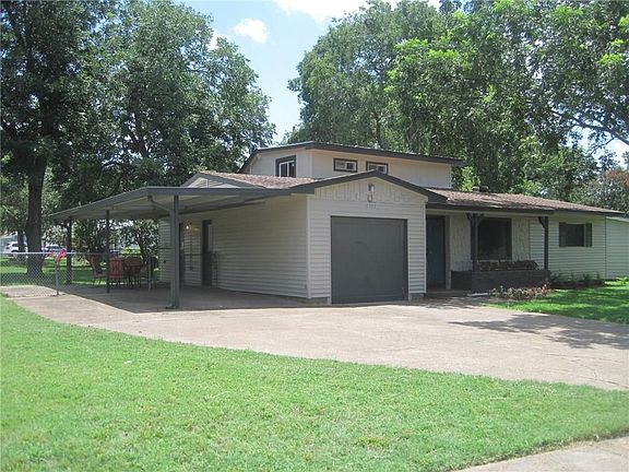 2nd image of 12232 Gardenia Dr