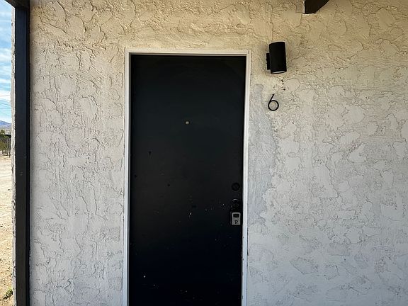 4th image of 6563 Oasis Ave APT 6