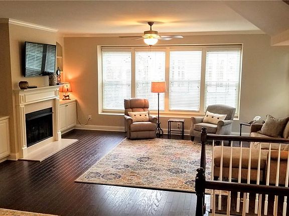 2nd image of 7201 Lowery Oak Dr