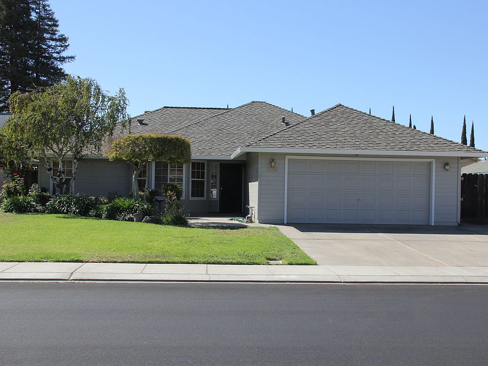 1st image of 1372 Brookdale Way