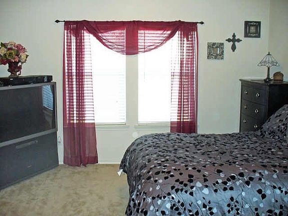 5th image of 5325 Archer Dr