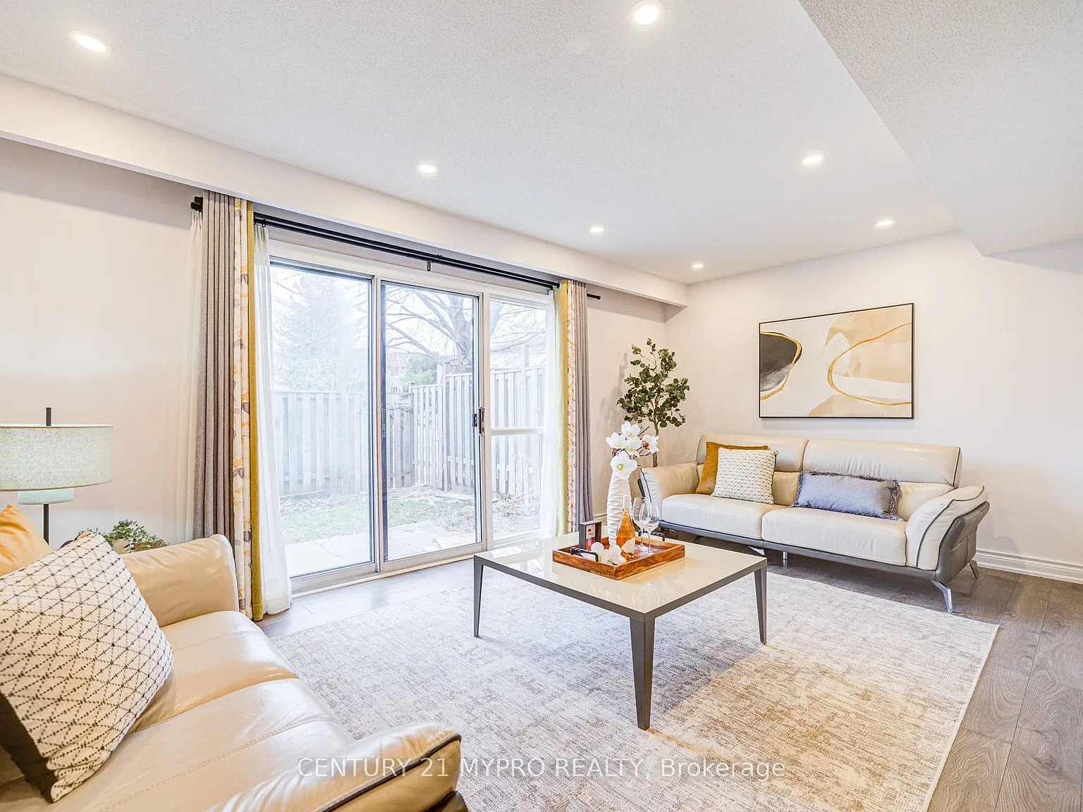 4 bed, $3,600 — Photo 3
