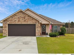 12241 Wilderness Run Dr, Denham Springs, LA 70726