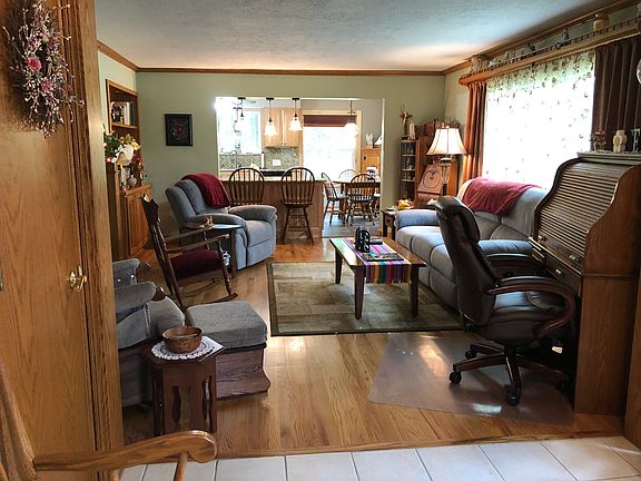 Living room/dining room