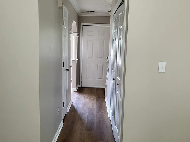5645 Lighthall Ln — Photo 14