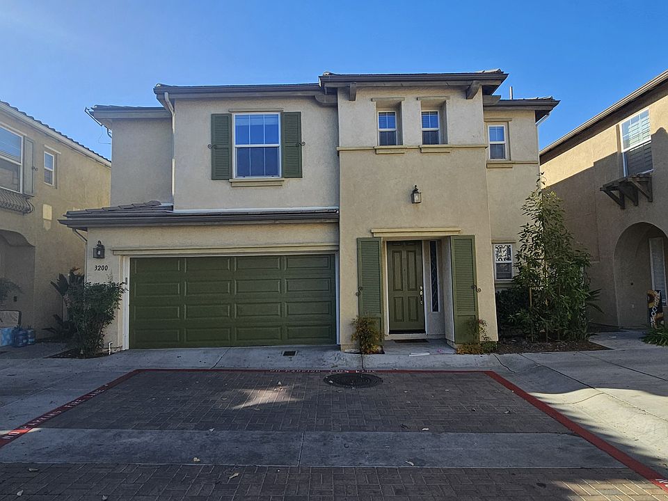 1st image of 3200 Paseo De Fuentes