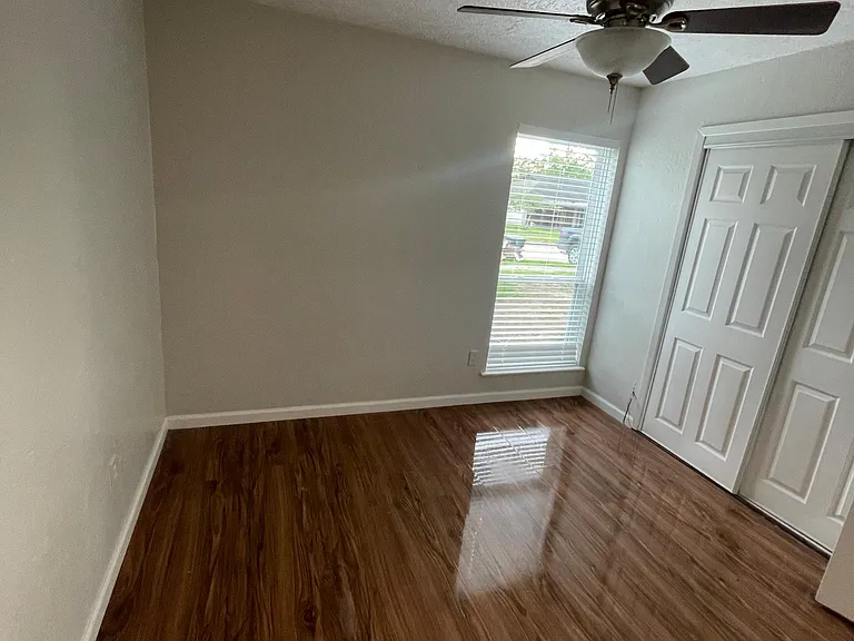 11939 Flushing Meadows Dr — Photo 11