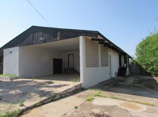 322 Military Pt, Zapata, TX 78076