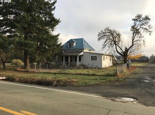 2233 NW Brockway Rd, Winston, OR 97496