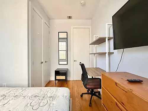 375 Vernon Ave Photo 1