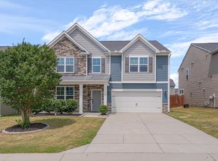 725 Maple Brook Rd, Fuquay Varina, NC 27526