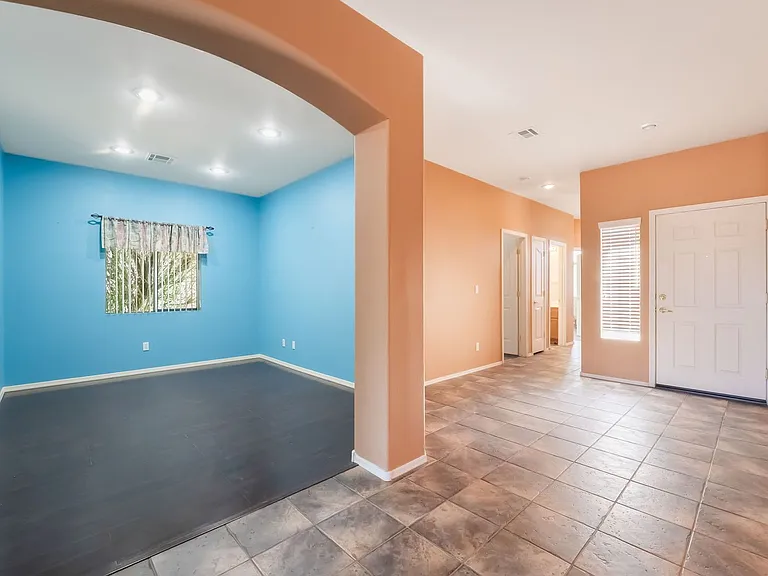3586 Driving Range St — Photo 5
