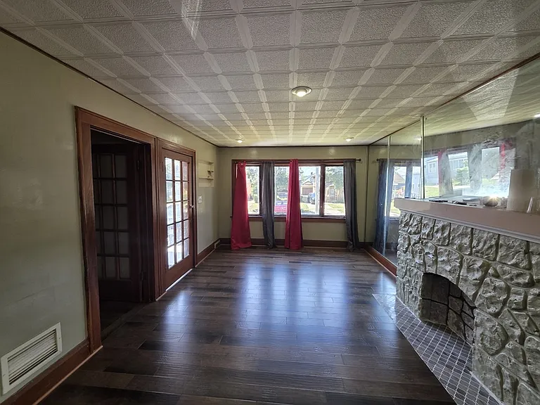 52 Proctor Ave #1 — Photo 2