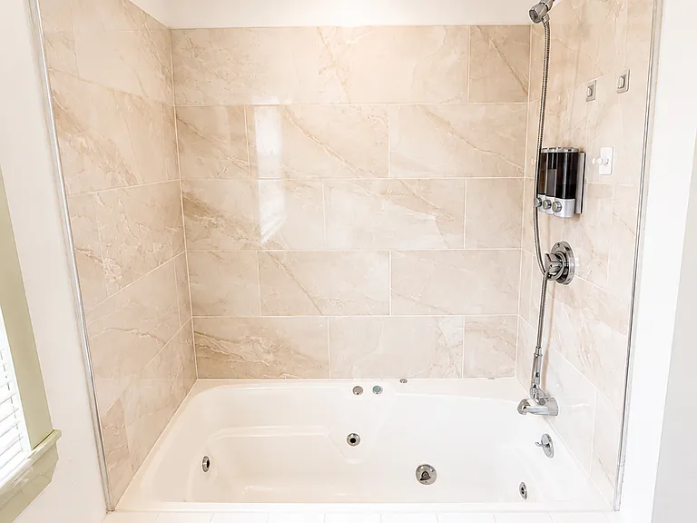 188 Main St #2 — Photo 10