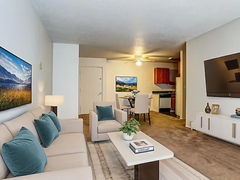 Cedar Creek Apartments — Photo 1