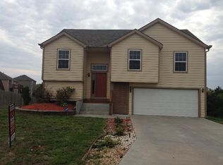1811 Carmen Ct, Junction City, KS 66441