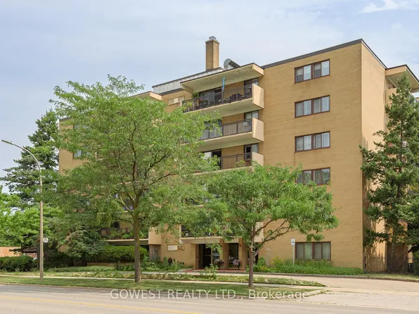 557 The East Mall #502, Etobicoke, ON M9B 4A5