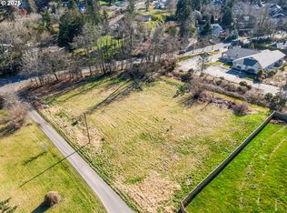 Clara Ln, Lake Oswego, OR