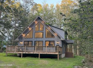 1006 Redlawn Ln, Lake Ariel, PA 18436