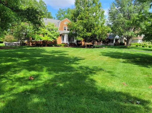227 S Maple Ave, Saint Louis, MO 63119