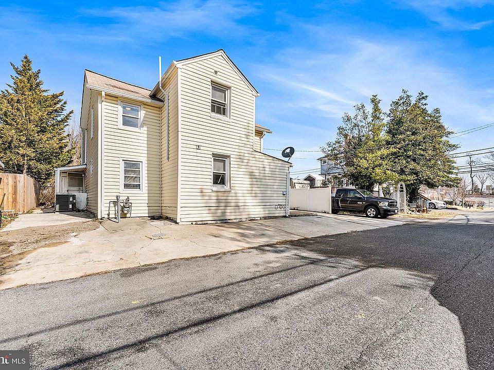 1st image of 2 Fusting Ave