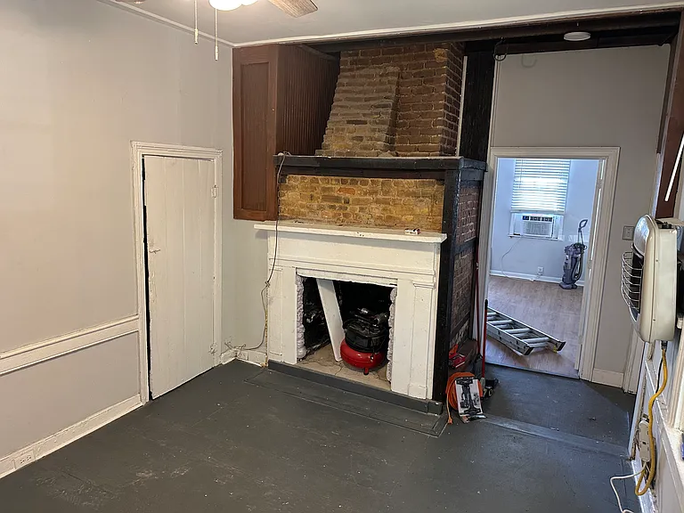79 Nassau St #A — Photo 6