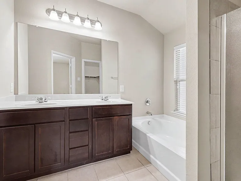 1412 Villa Paloma Blvd — Photo 19