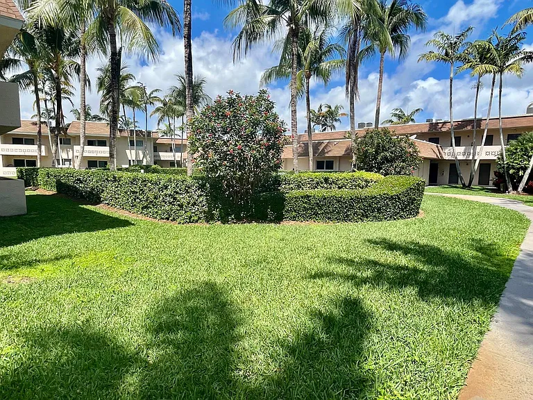 14500 SW 88th Ave #119 — Photo 1