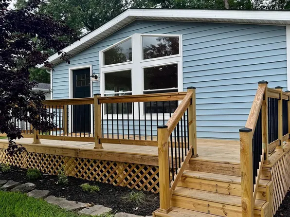 13 Cardinal Dr, Egg Harbor City, NJ 08215