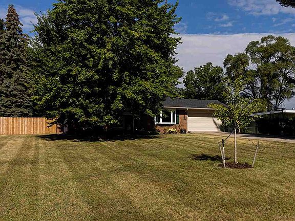 5th image of 55281 Ester Dr