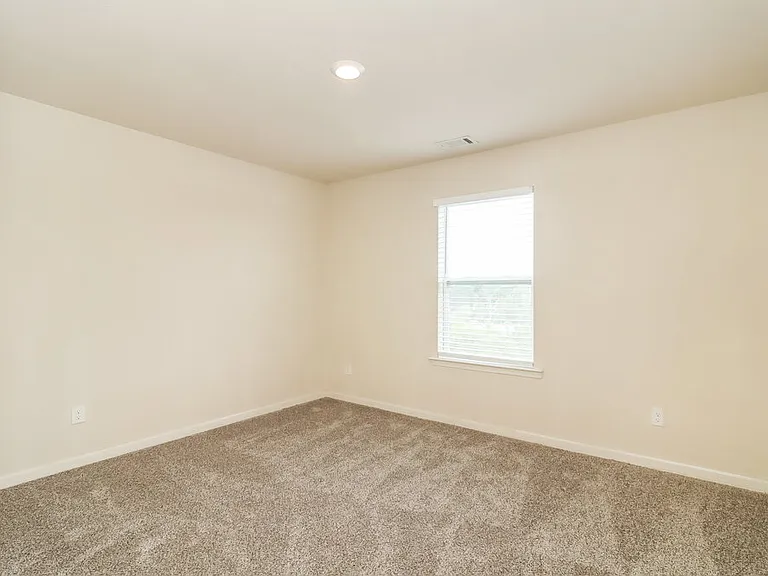 128 Innis Brook Cir — Photo 15