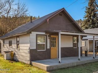 509 B St, Pinehurst, ID 83850