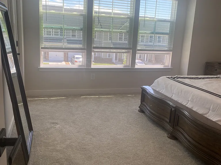 211 Pryor Dr — Photo 11