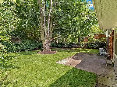 520 Byron St — Photo 41