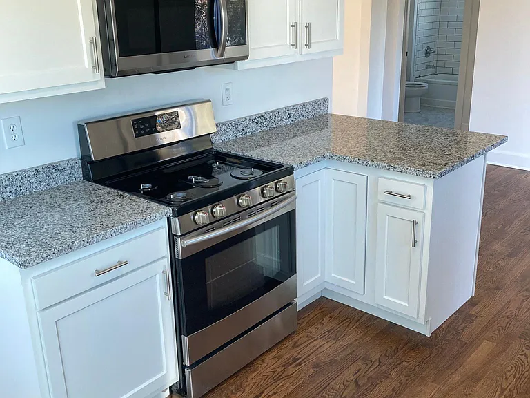 1119 Liberty Rd — Photo 5