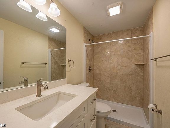 4th image of 311 Tudor Dr #1-2