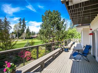 1047 Aaron Ave, Bainbridge Island, WA