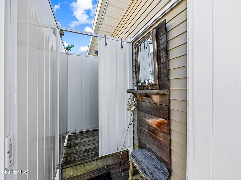 144 Peter Rd — Photo 38