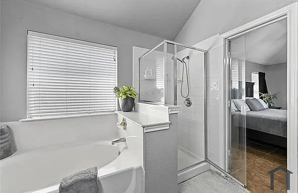 4418 Emerald Leaf Dr — Photo 9