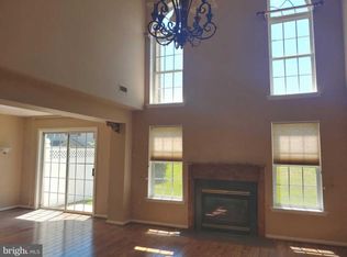 1104 Julian Dr W #304, Warminster, PA 18974